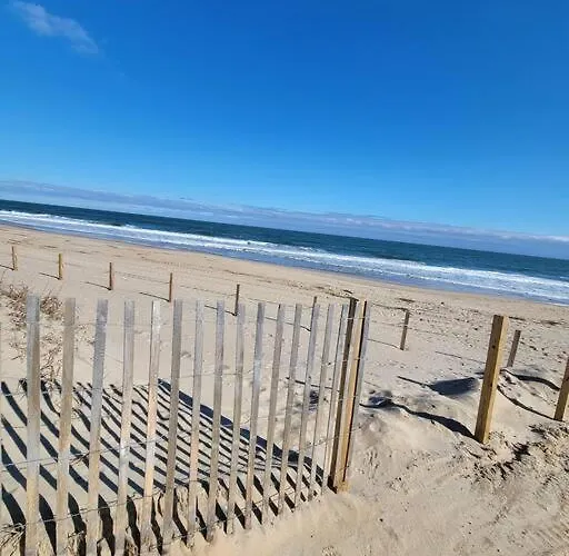 Apartamento Beachfront Oasis Steps To The