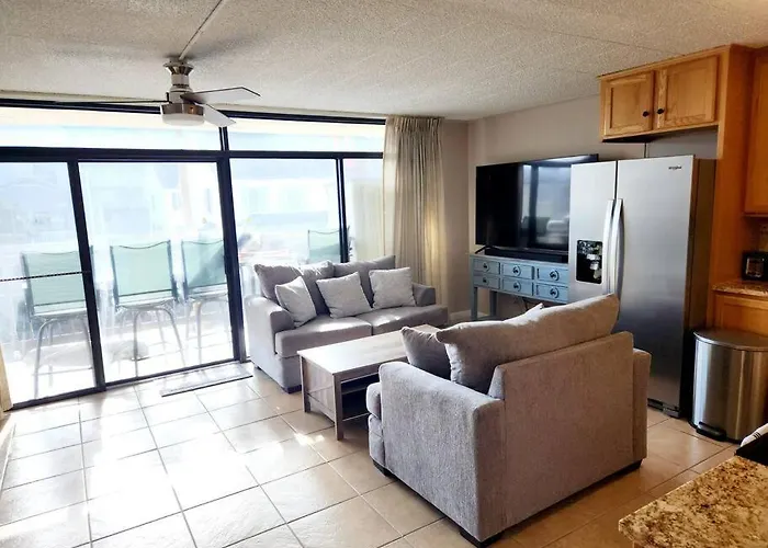 Apartamento Beachfront Oasis Steps To The