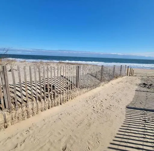Beachfront Oasis Steps To The Ocean City