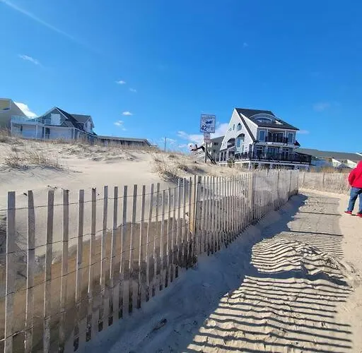 Apartamento Beachfront Oasis Steps To The